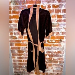McKenzie Imperial 1960s unisex robe.